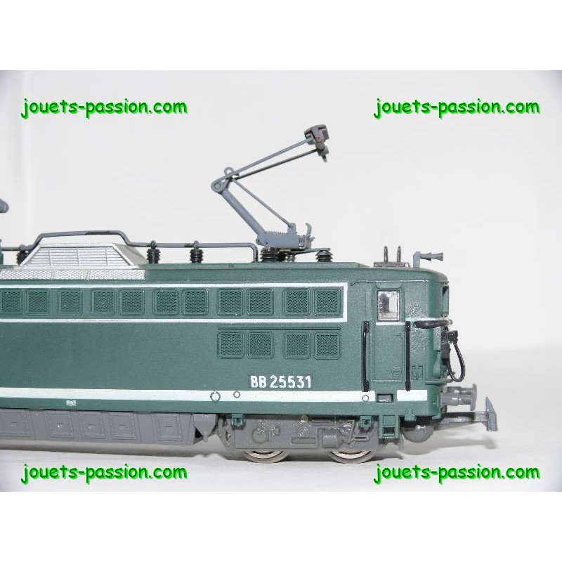Jouef : locomotive électrique BB 25531 SNCF verte Jouef : locomotive électrique BB 25531 SNCF verte