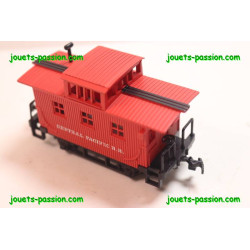 Bachmann CPRR-caboose-1