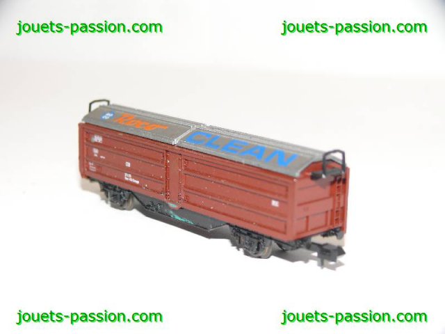 7899+7900 Echelle N fourgon Roco 25093 sans système de nettoyage des rails
