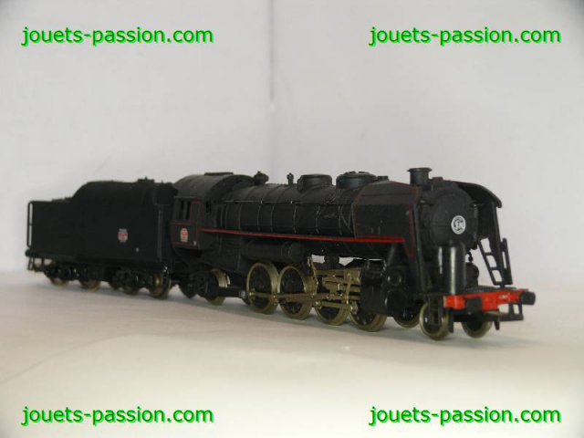 7988 Jouef ref 8271 141R1246 - tender Fuel 30R dépôt de Miramas