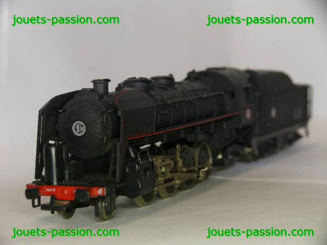 7988 Jouef ref 8271 141R1246 - tender Fuel 30R dépôt de Miramas