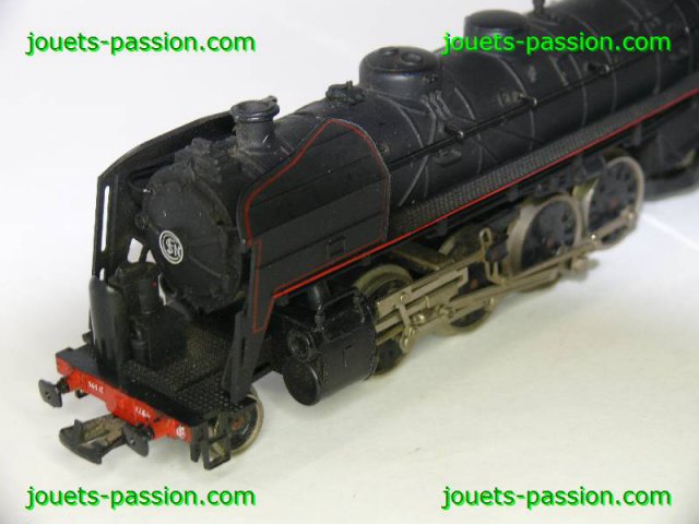 7988 Jouef ref 8271 141R1246 - tender Fuel 30R dépôt de Miramas