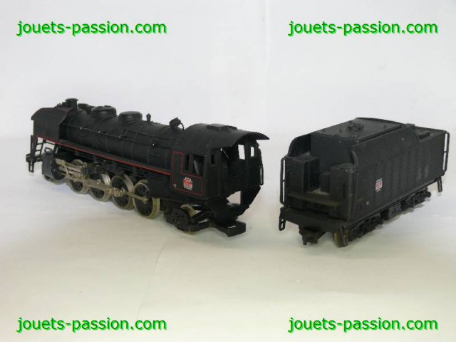 7988 Jouef ref 8271 141R1246 - tender Fuel 30R dépôt de Miramas