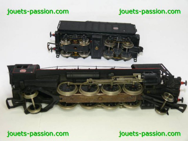 7988 Jouef ref 8271 141R1246 - tender Fuel 30R dépôt de Miramas