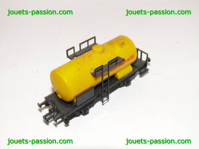 140227-01 Lot de 4 wagons HO