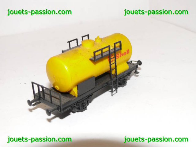 140227-01 Lot de 4 wagons HO